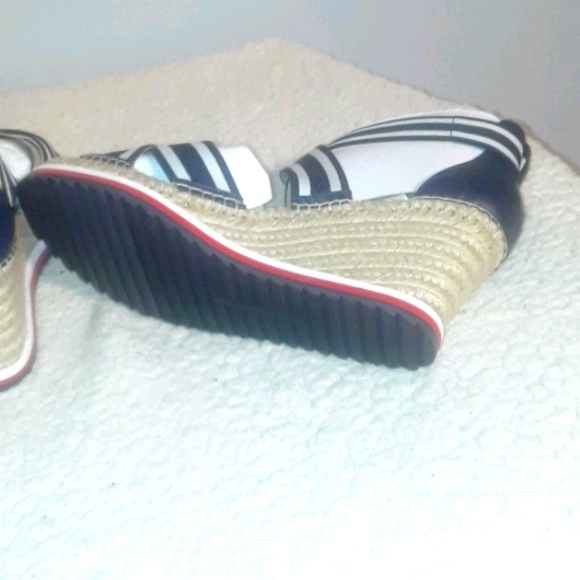 Tommy Hilfiger Wedged Sandals - Picture 6 of 6